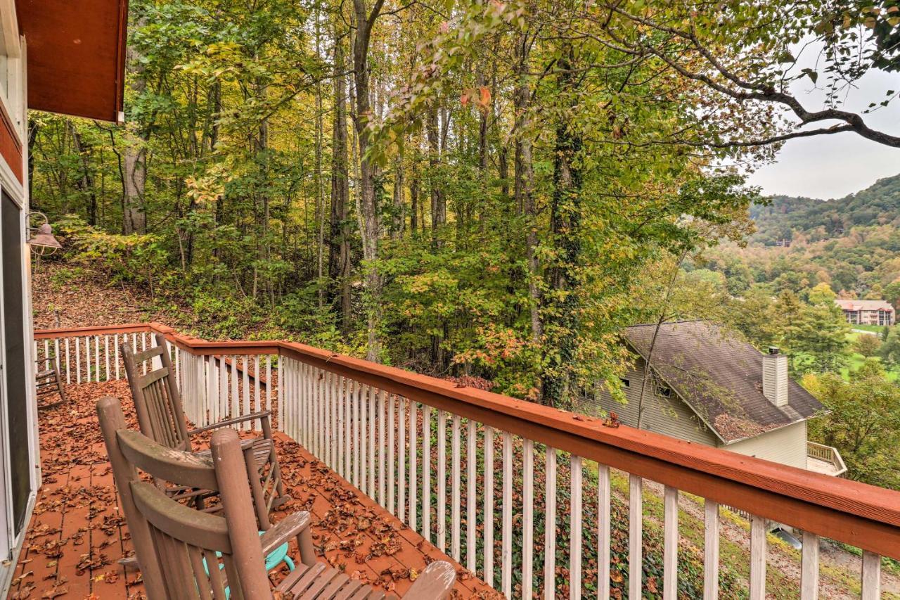 Rustic Red Cabin With Deck In Maggie Valley Club! Exterior photo